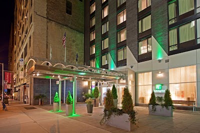 Holiday Inn Manhattan 6th Ave - Chelsea, an IHG Hotel photo