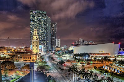 Holiday Inn Port of Miami-Downtown, an IHG Hotel photo