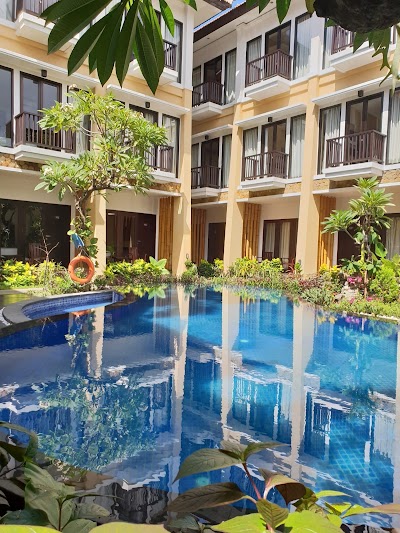 Suris Boutique Hotel photo