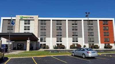 Holiday Inn Express Rochester - University Area photo