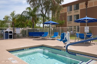 Holiday Inn Express Scottsdale North, an IHG Hotel photo